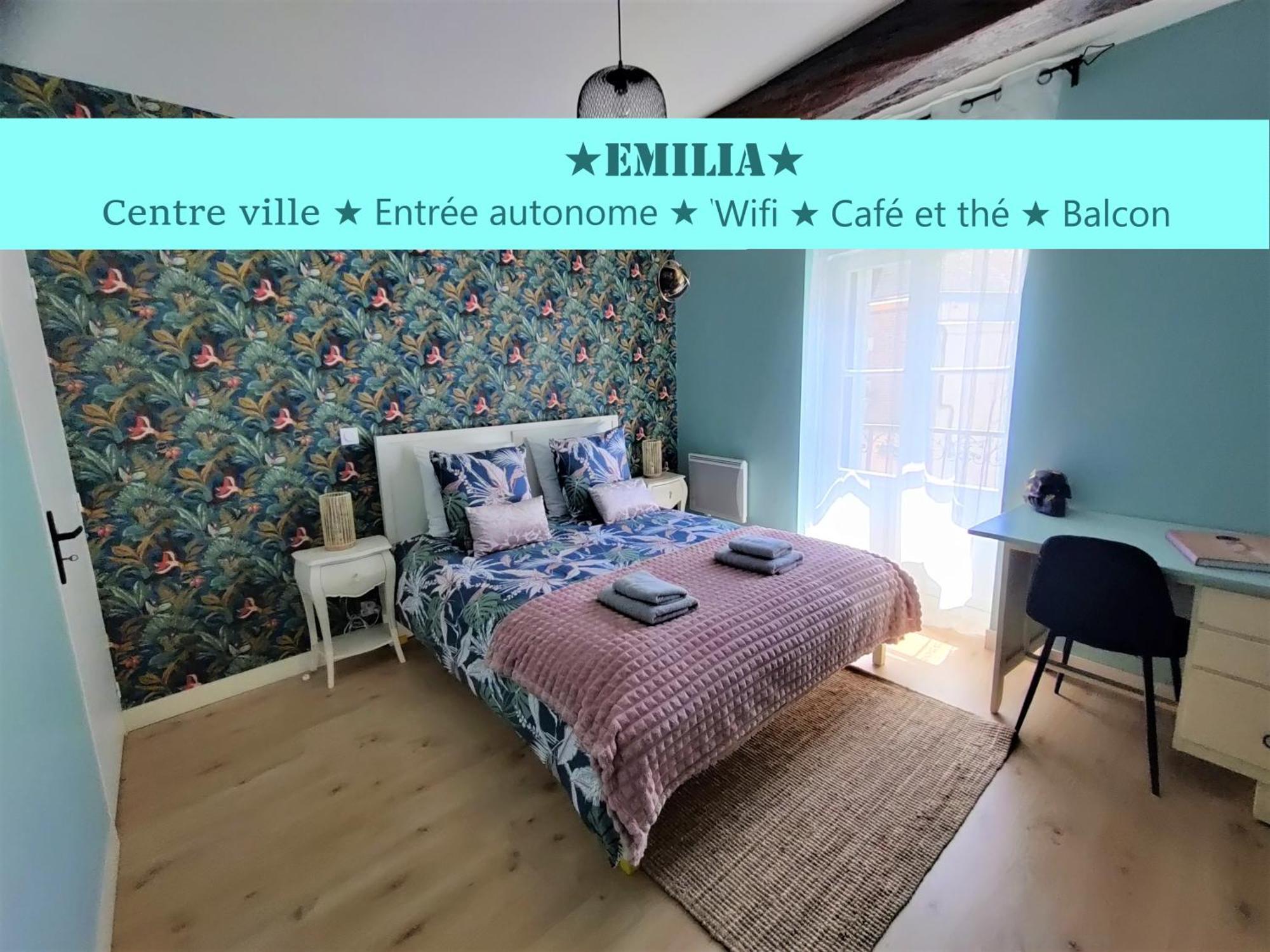 Appartement Emilia Centre Ville Vitré Extérieur photo